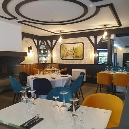 Le Renaissance 3*