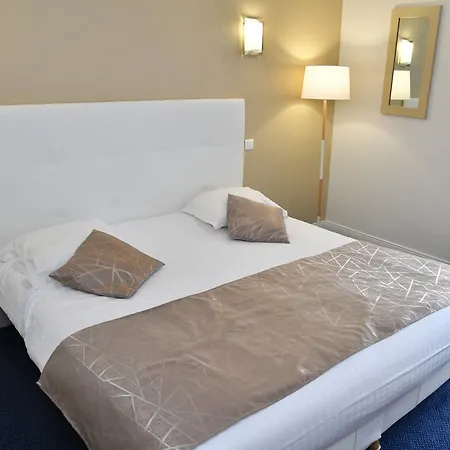 Le Renaissance 3*