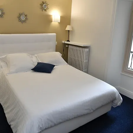 Le Renaissance 3* Aurillac